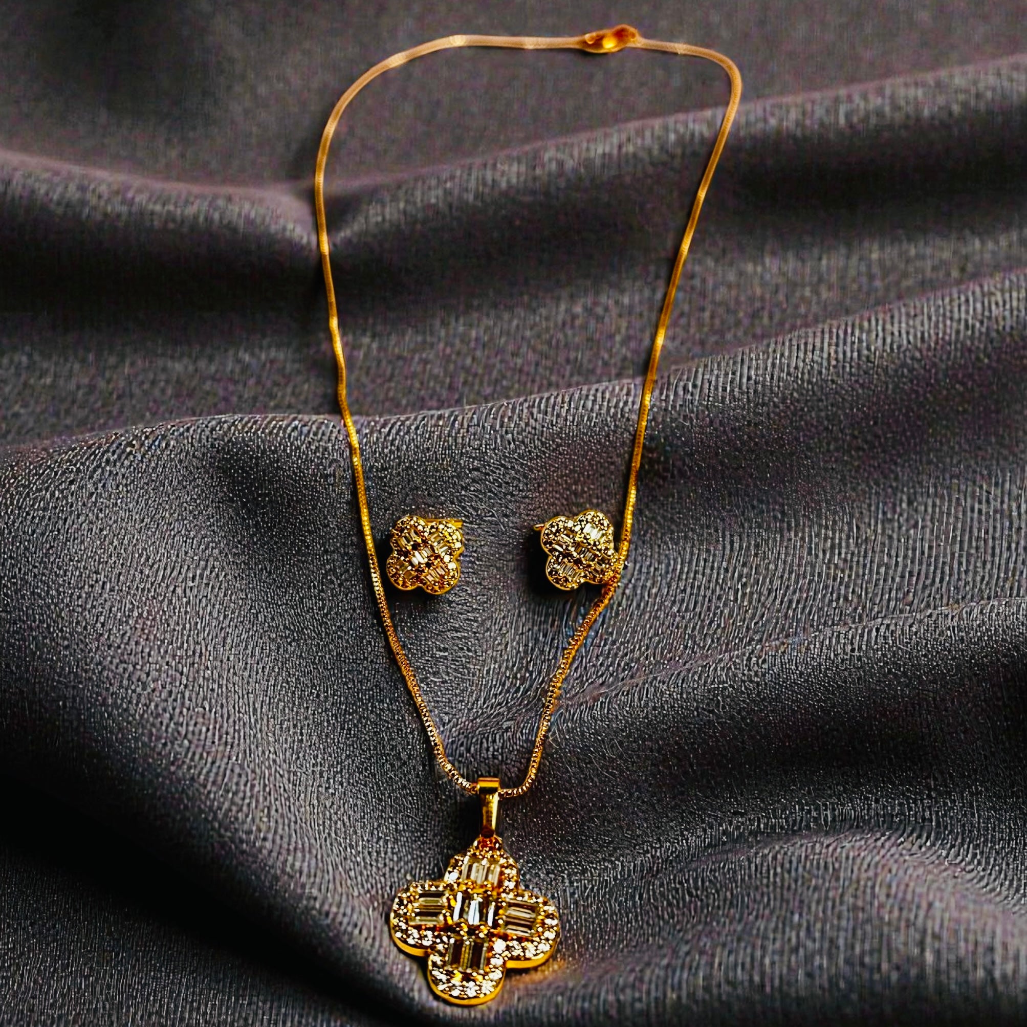 Flower Crystal Necklace  Set